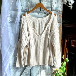 Off white large knit sweater. Great condition!